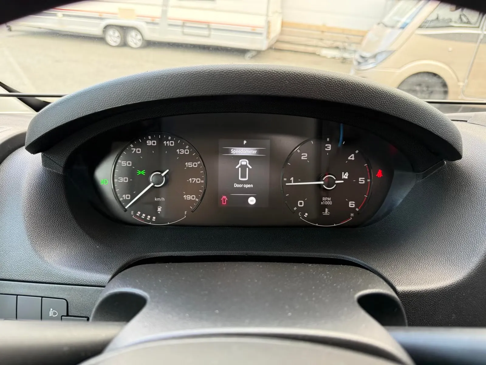 Adria Coral Axess 670 SL