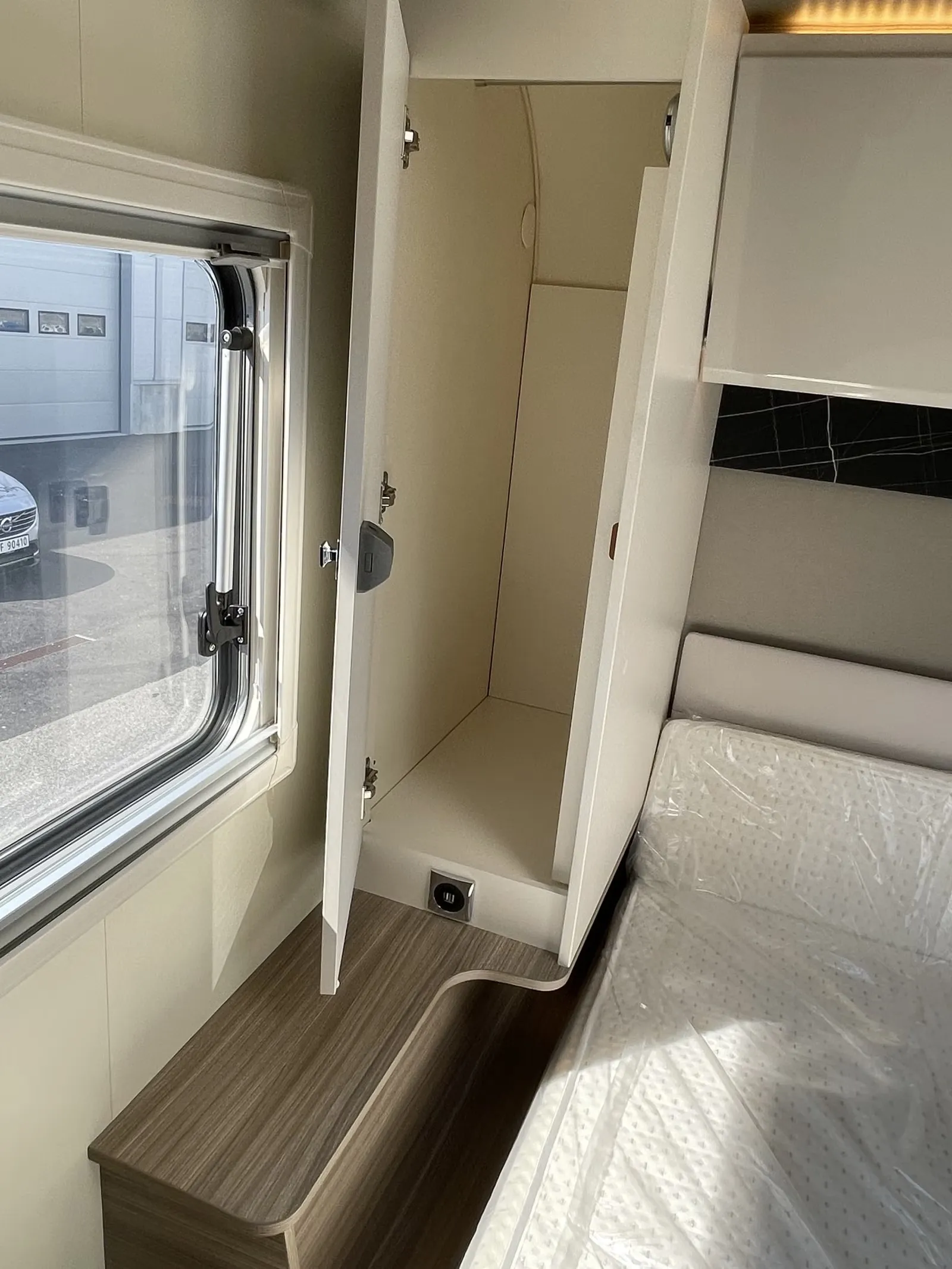 Bürstner Lyseo I 736