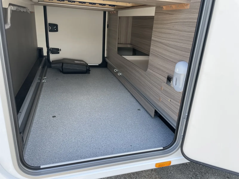 Bürstner Lyseo I 736