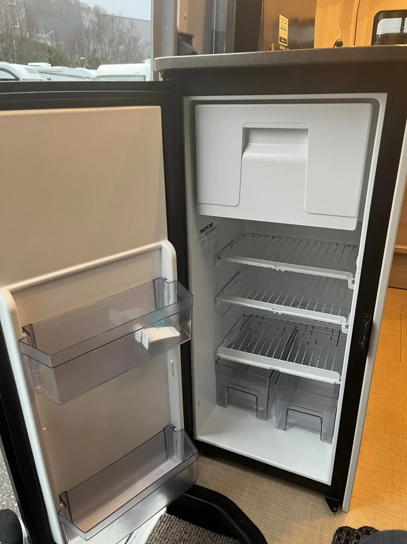 Bürstner Lineo C 590