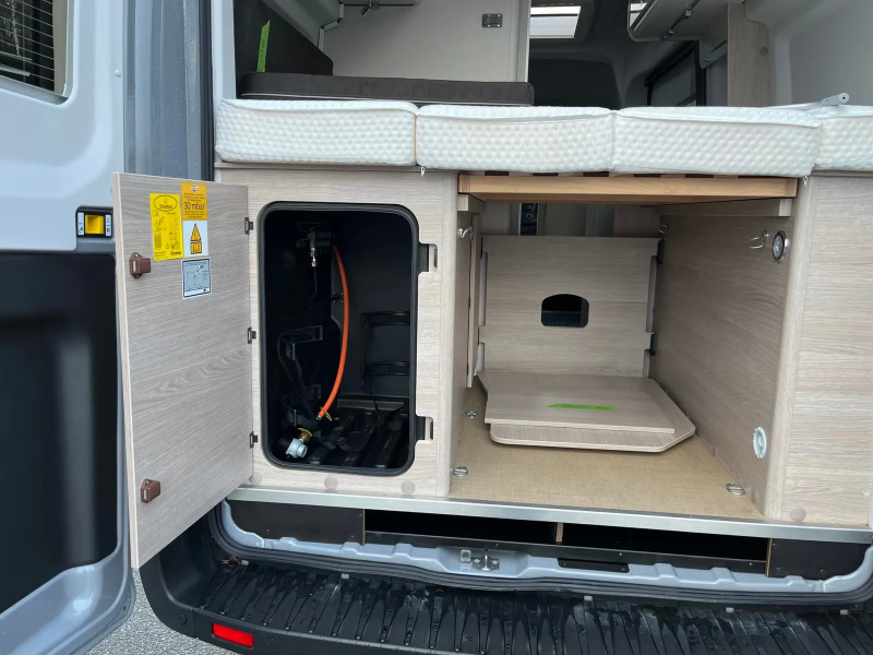 Bürstner Lineo C 590