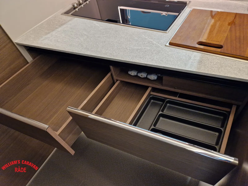 Adria SUPER SONIC 780 SL