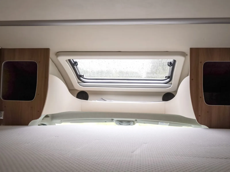 Bürstner Ixeo IT664