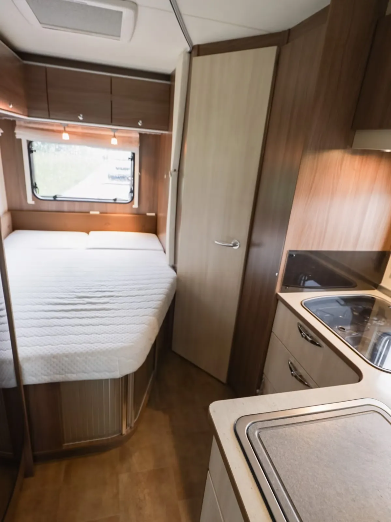 Bürstner Ixeo IT664