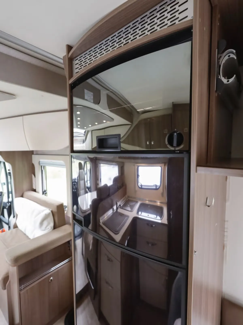 Bürstner Ixeo IT664