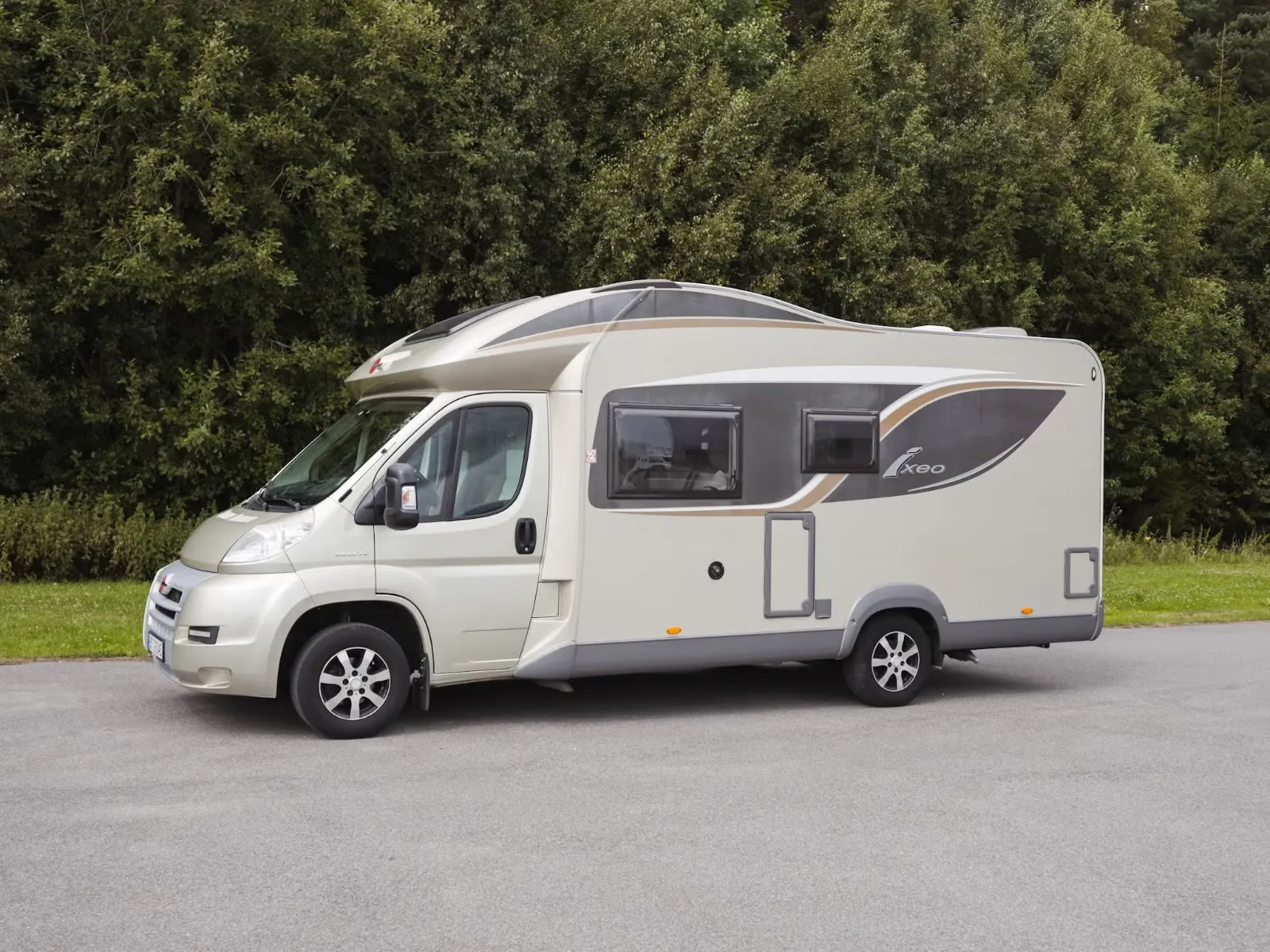 Bürstner Ixeo IT664