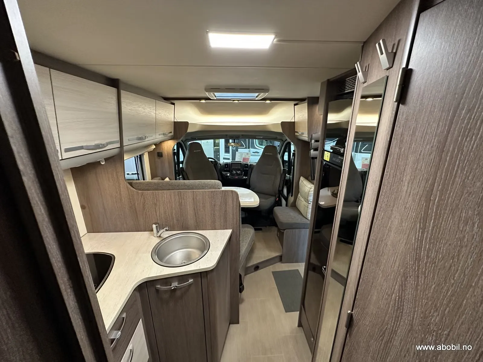 Bürstner Nexxo BT7404