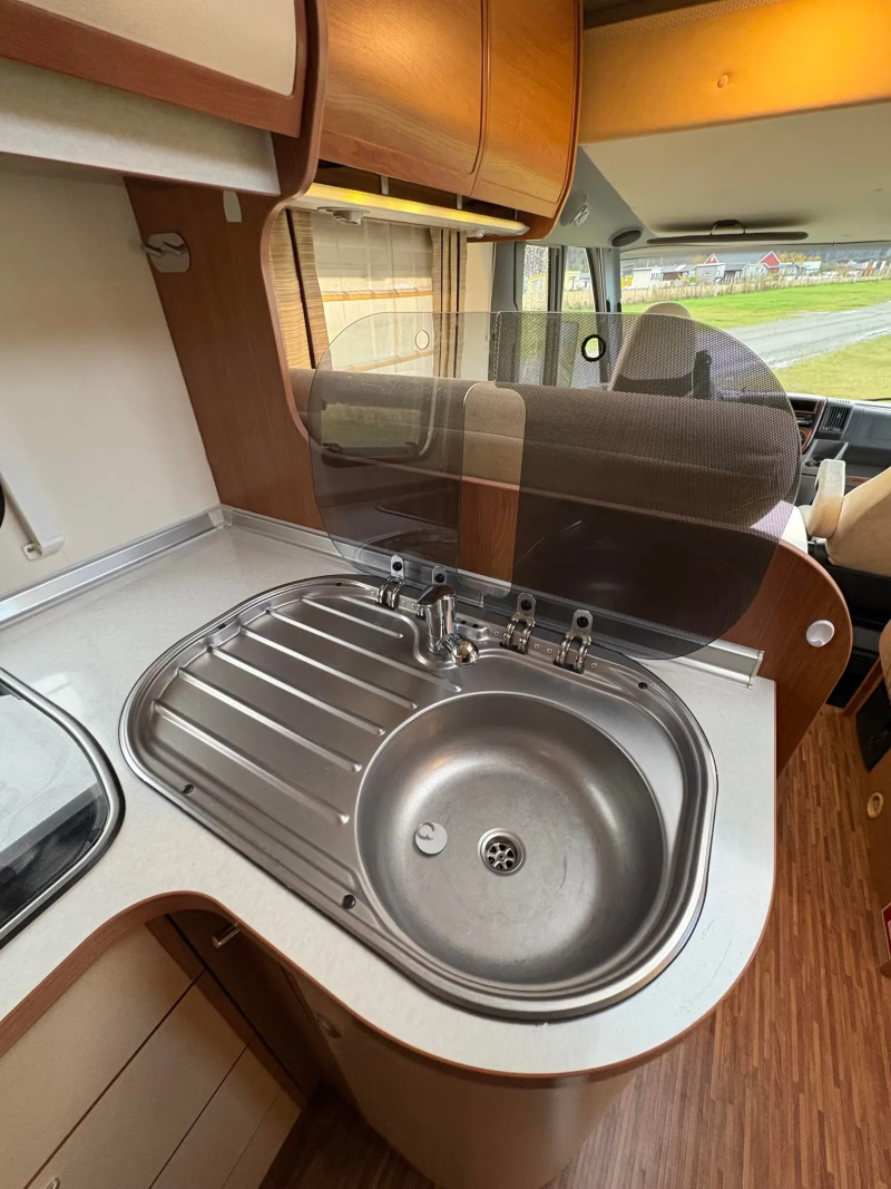 Bürstner Aviano I 684