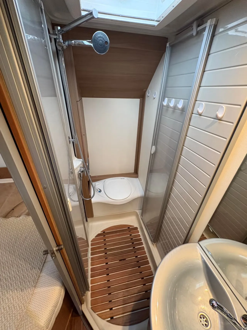 Bürstner Aviano I 684