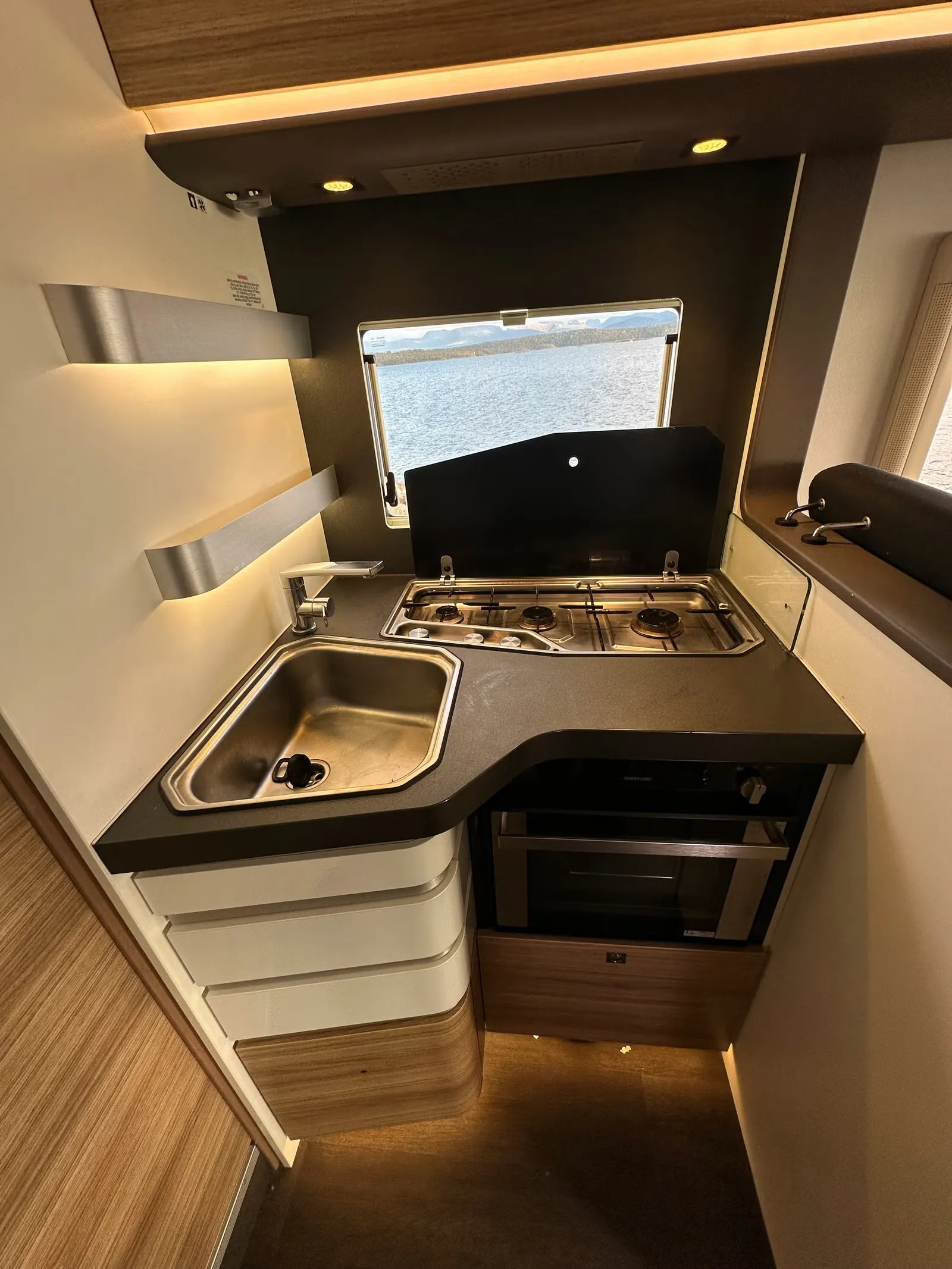 Adria Sonic Plus SL 700