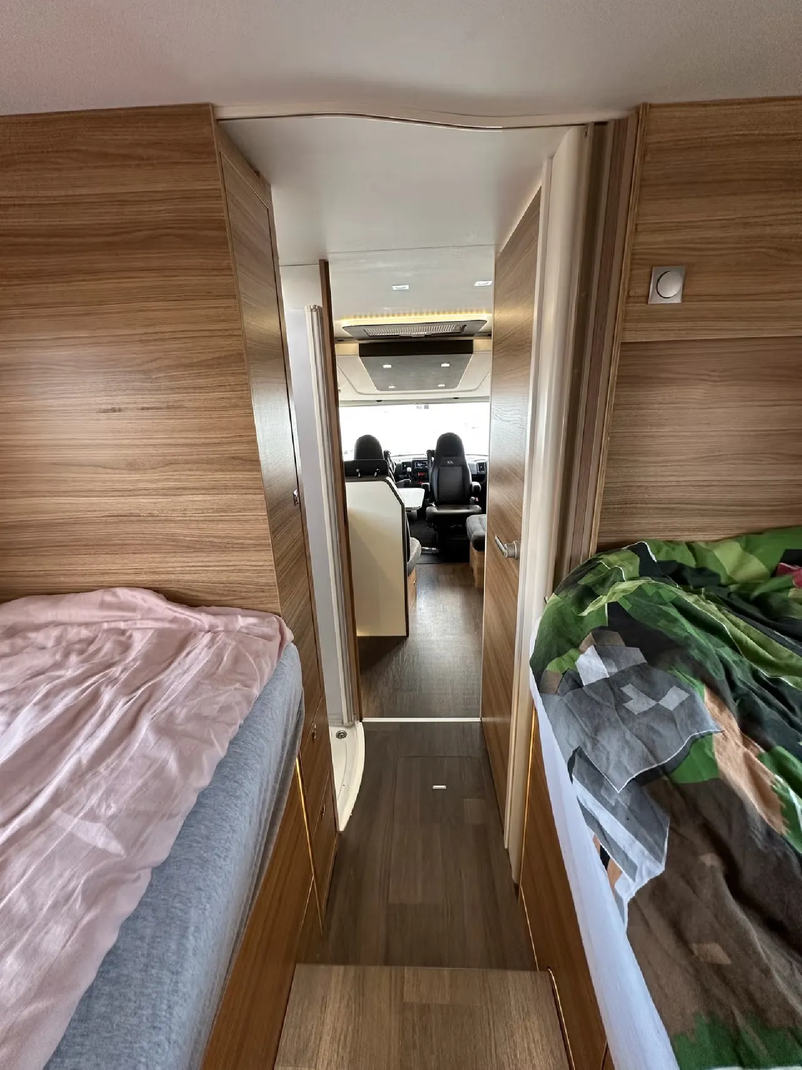 Adria Sonic Plus SL 700