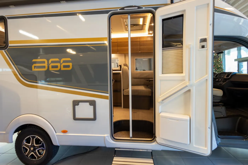 Bürstner B66 / TD 690