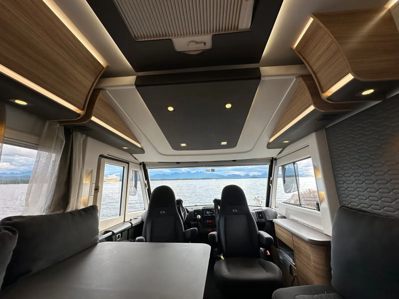 Adria Sonic Plus SL 700