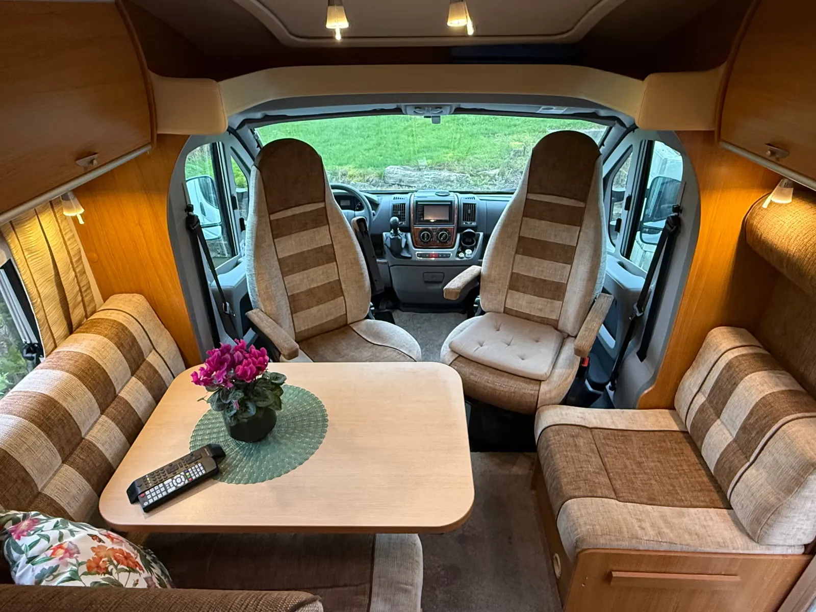 Bürstner Nexxo T 728