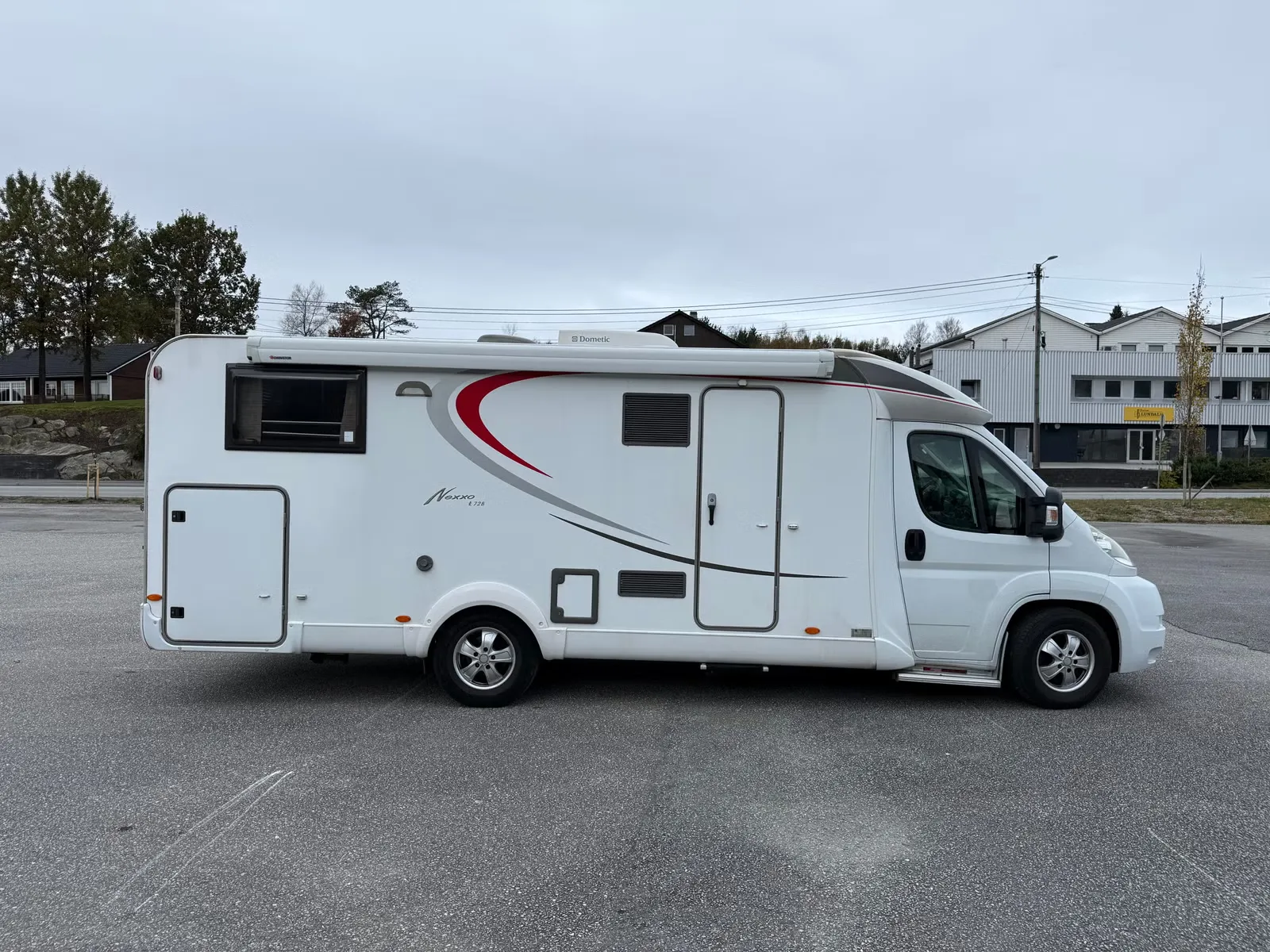 Bürstner Nexxo T 728