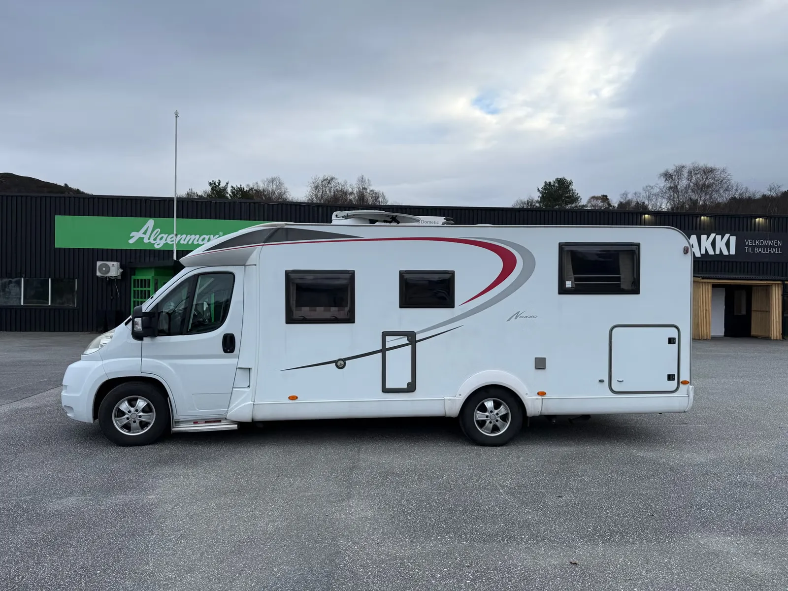 Bürstner Nexxo T 728