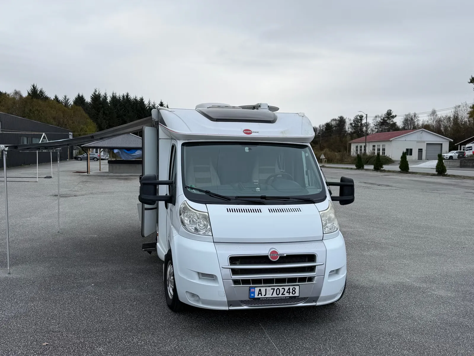 Bürstner Nexxo T 728