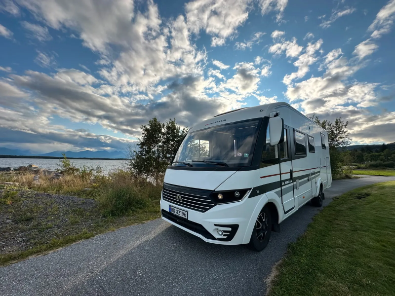 Adria Sonic Plus SL 700