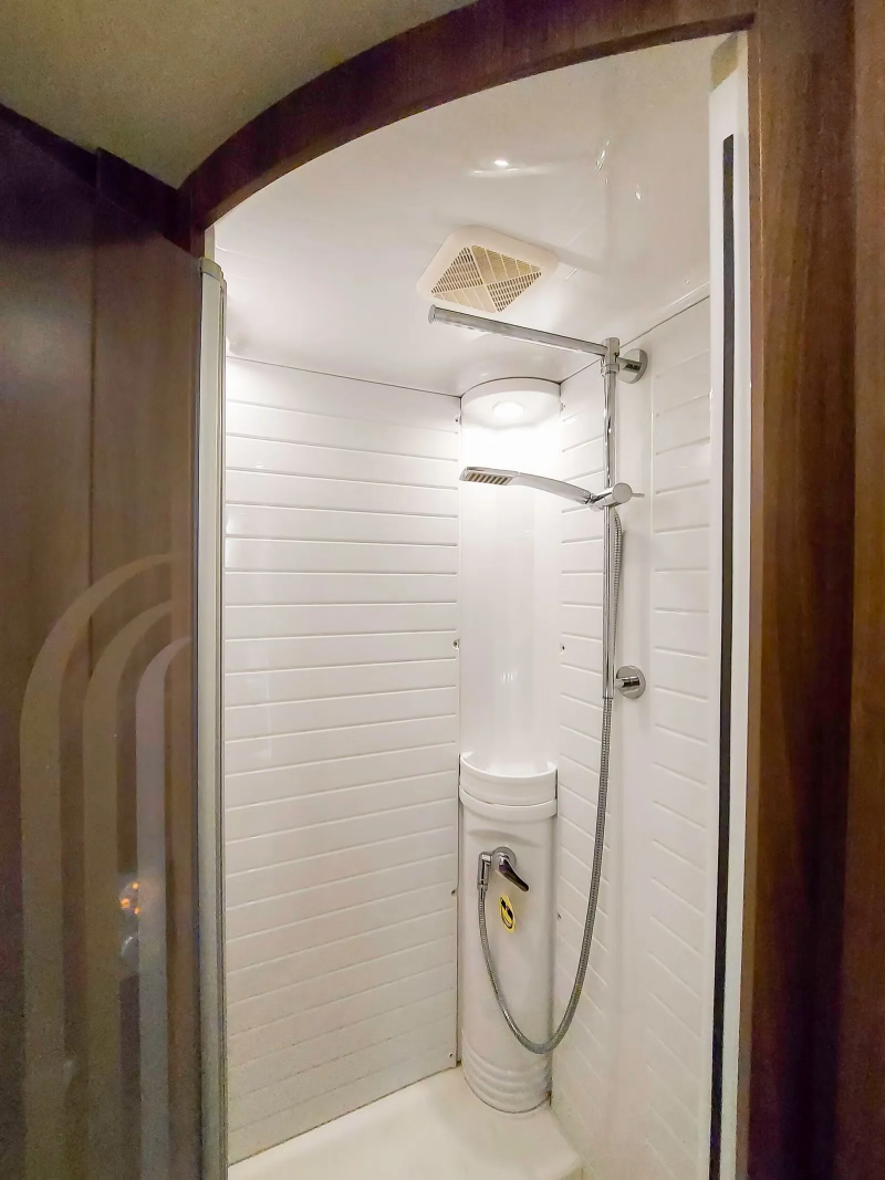 Bürstner I 890 Élégance