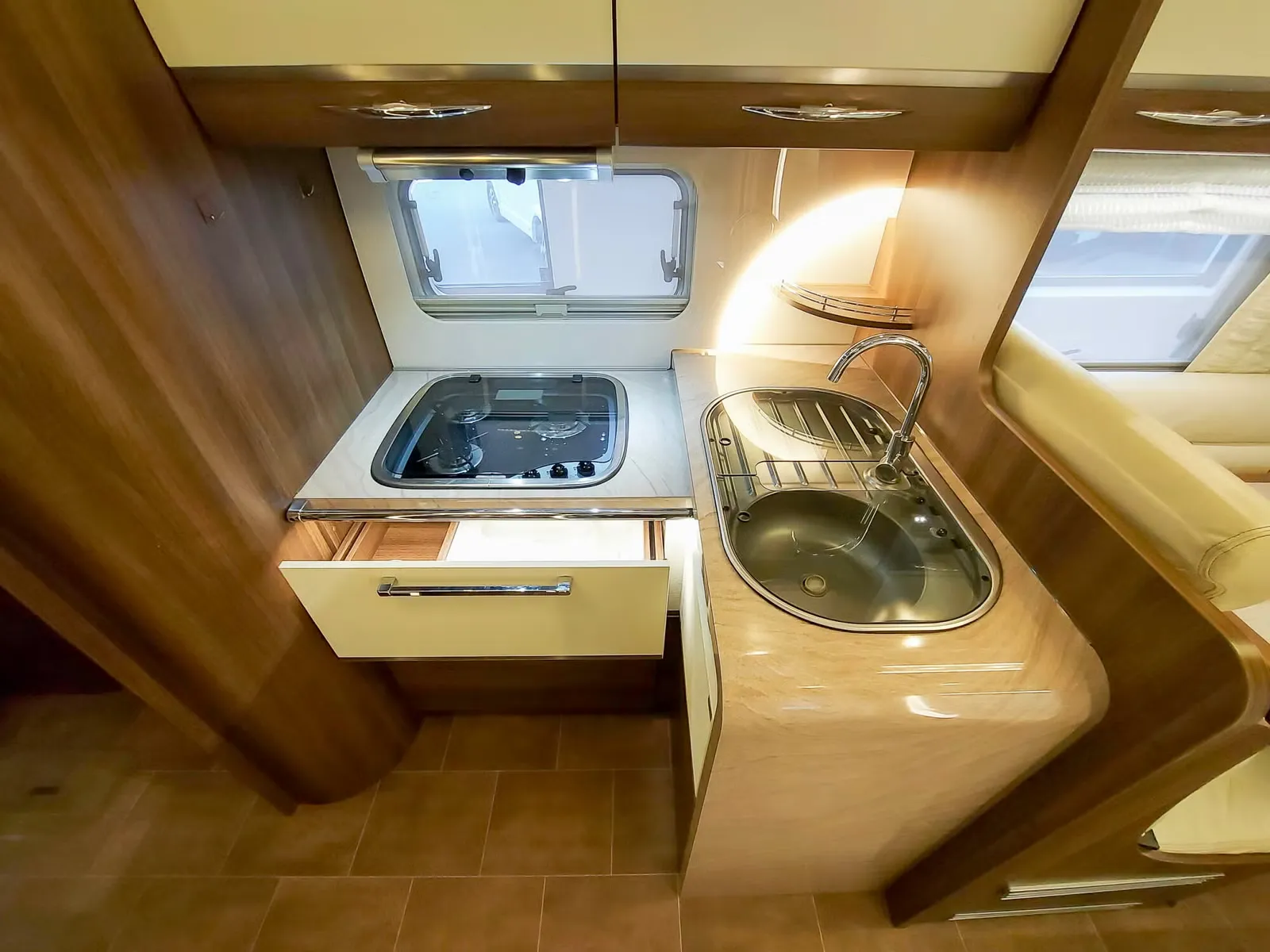 Bürstner I 890 Élégance