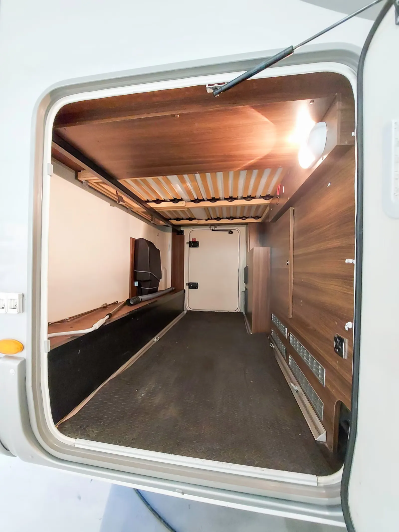 Bürstner I 890 Élégance