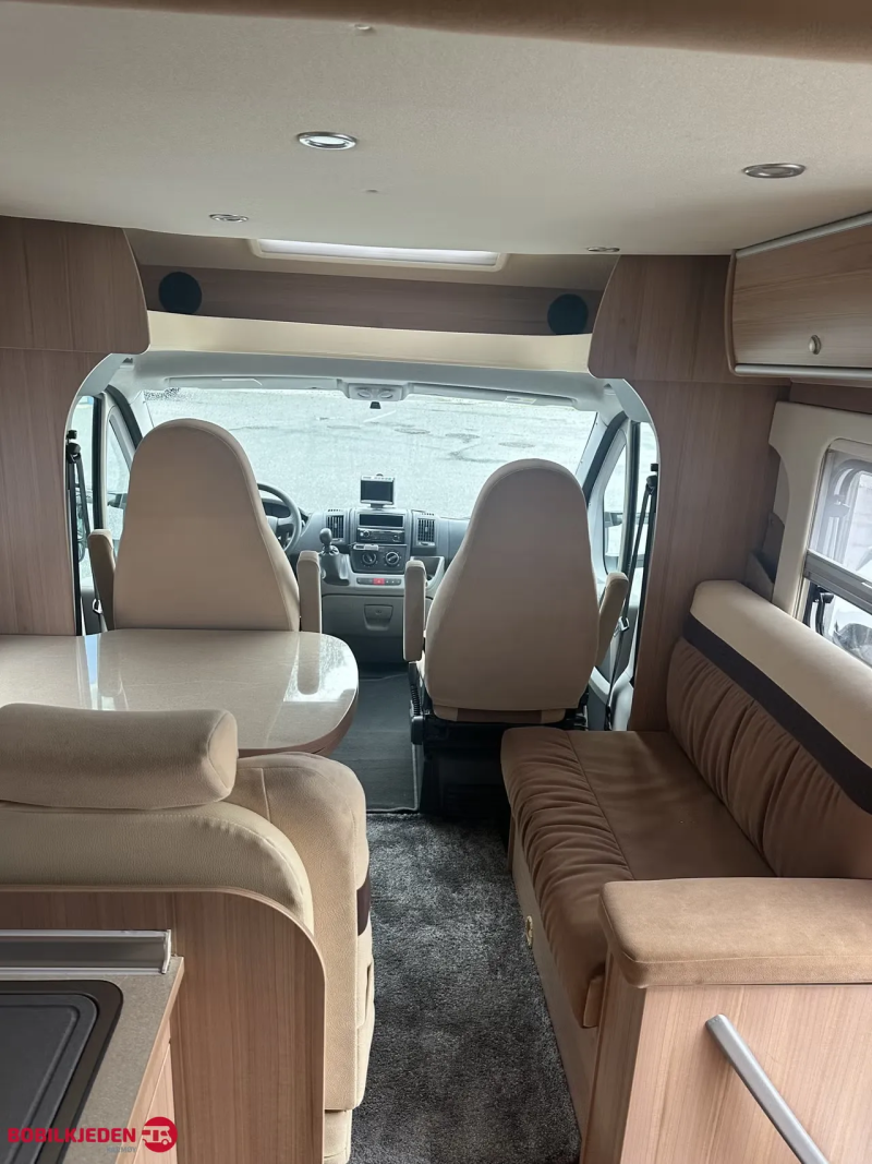 Bürstner Ixeo Time T720