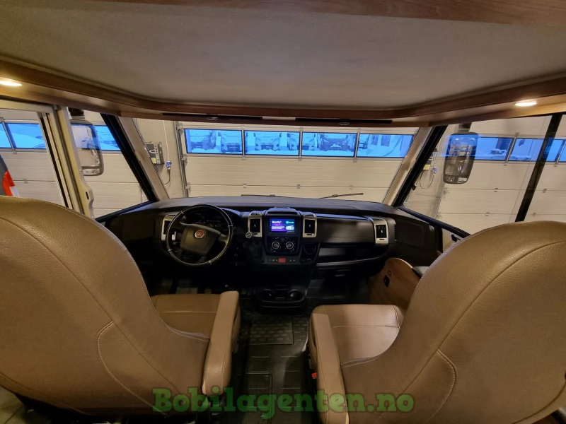 Bürstner Aviano 690