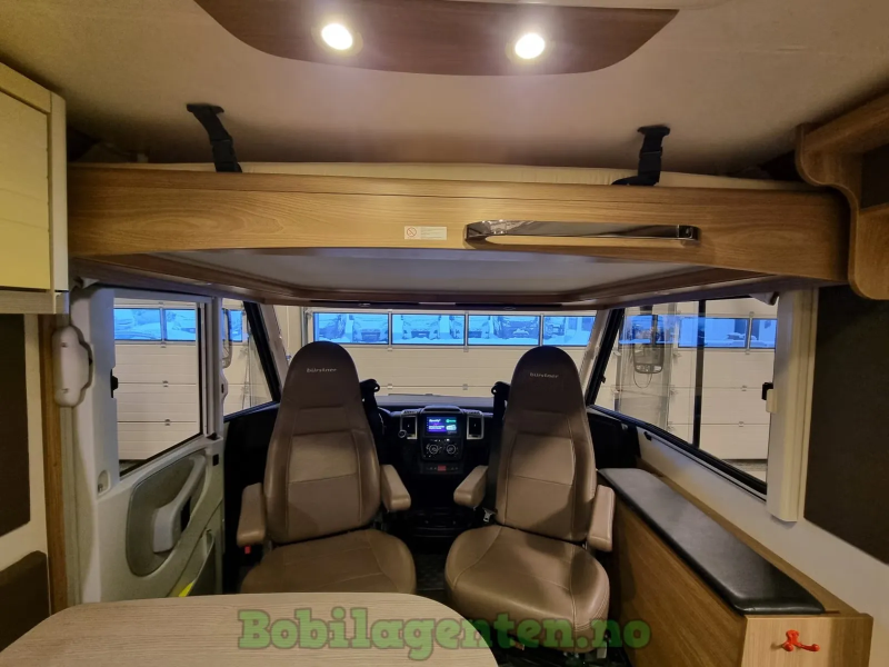 Bürstner Aviano 690