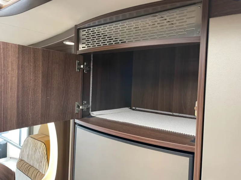 Bürstner ELEGANCE I 729 G