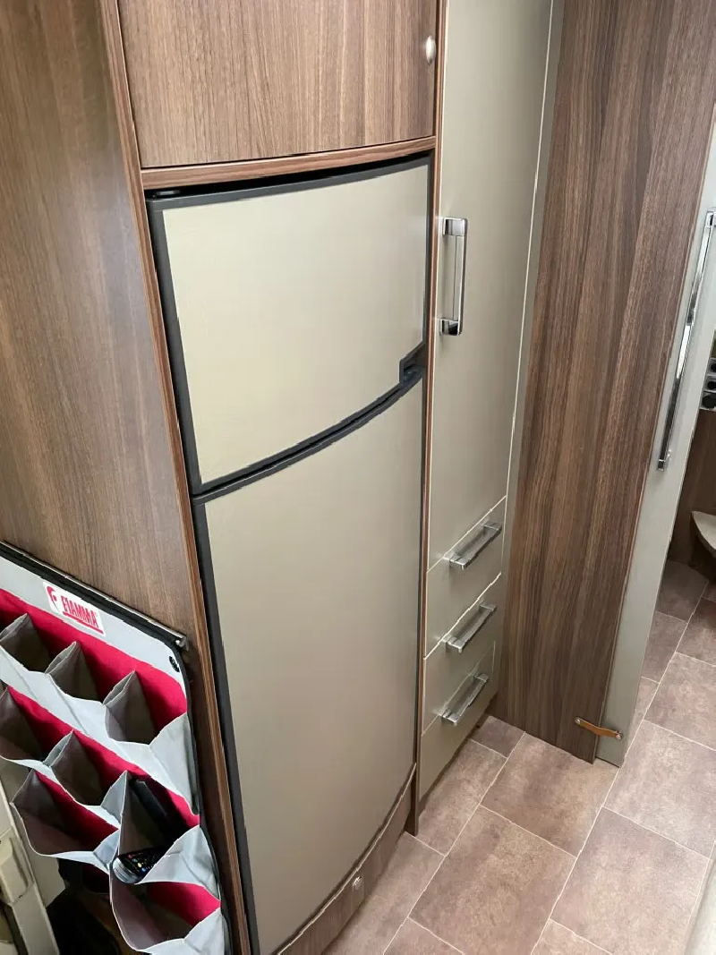 Bürstner ELEGANCE I 729 G