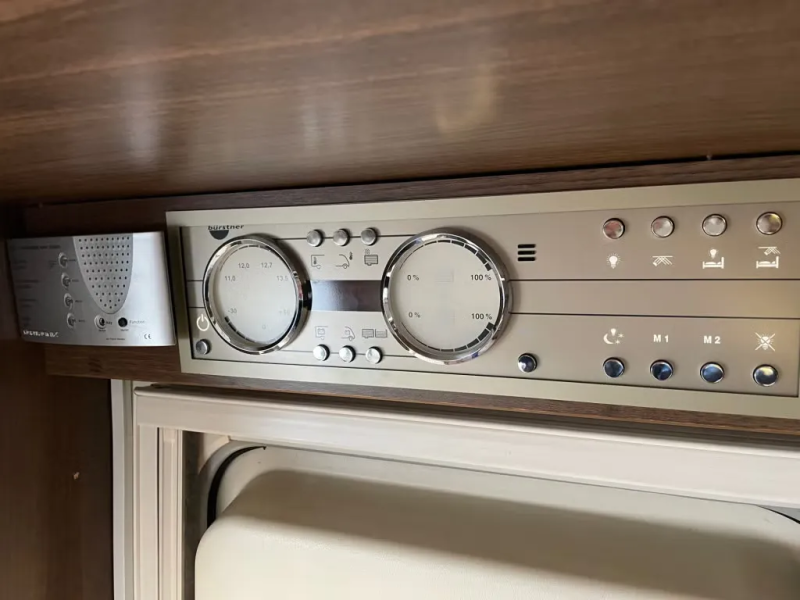 Bürstner ELEGANCE I 729 G