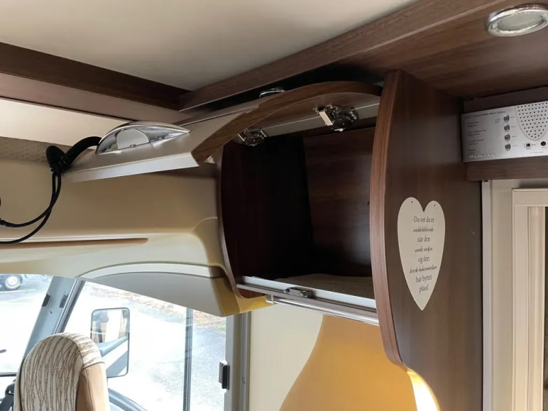 Bürstner ELEGANCE I 729 G