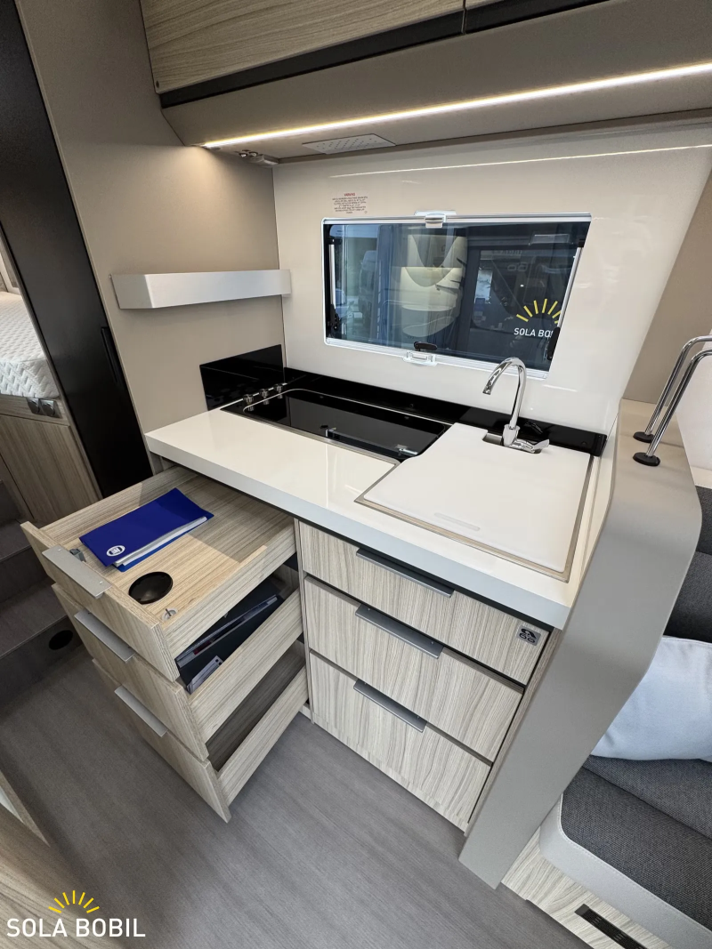 Adria COMPACT DL 60Y