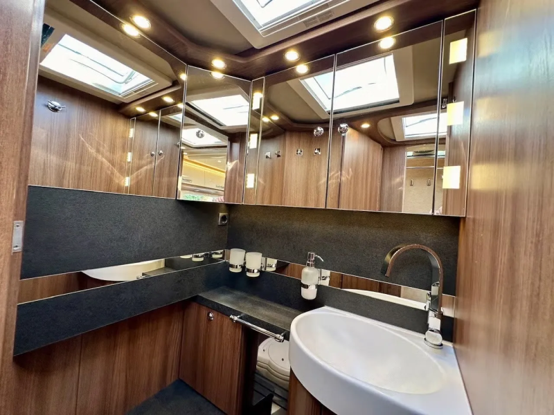 Carthago CHIC E-LINE 50LE HPC