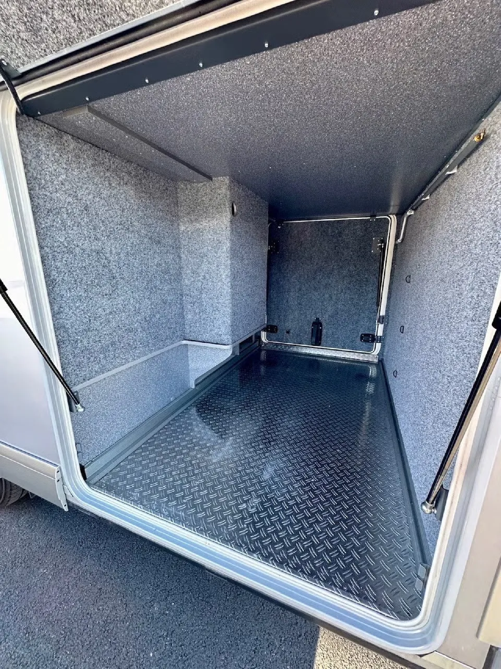 Carthago CHIC E-LINE 50LE HPC