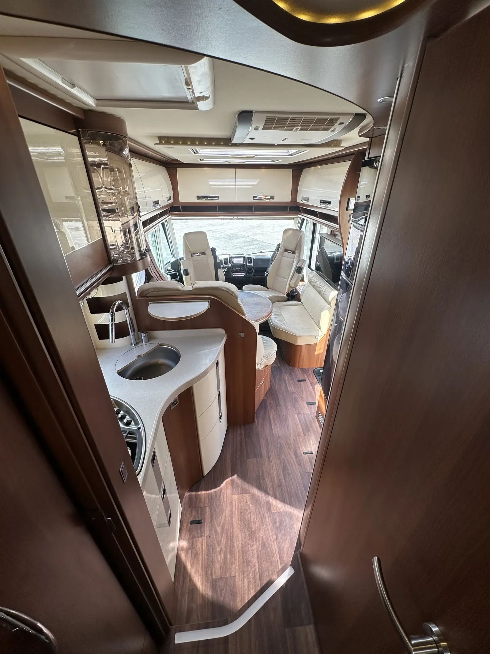 Carthago Chic E-Line I 51