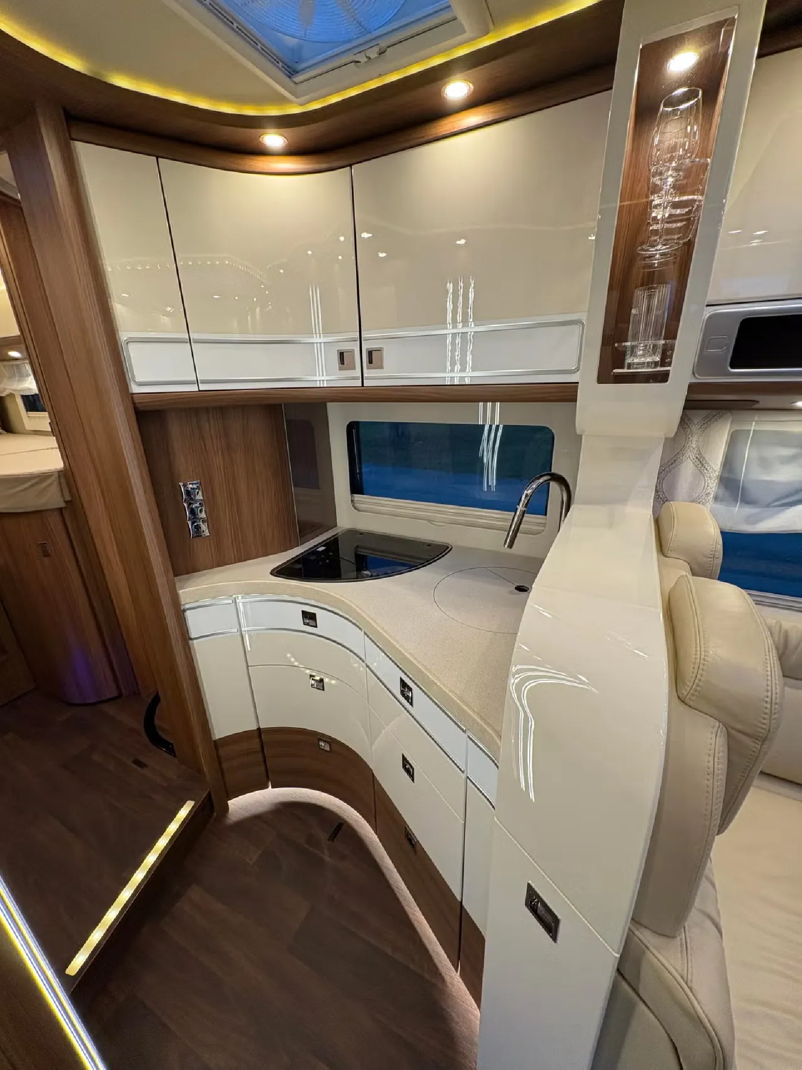 Carthago Chic E-Line I 51 LE HPC