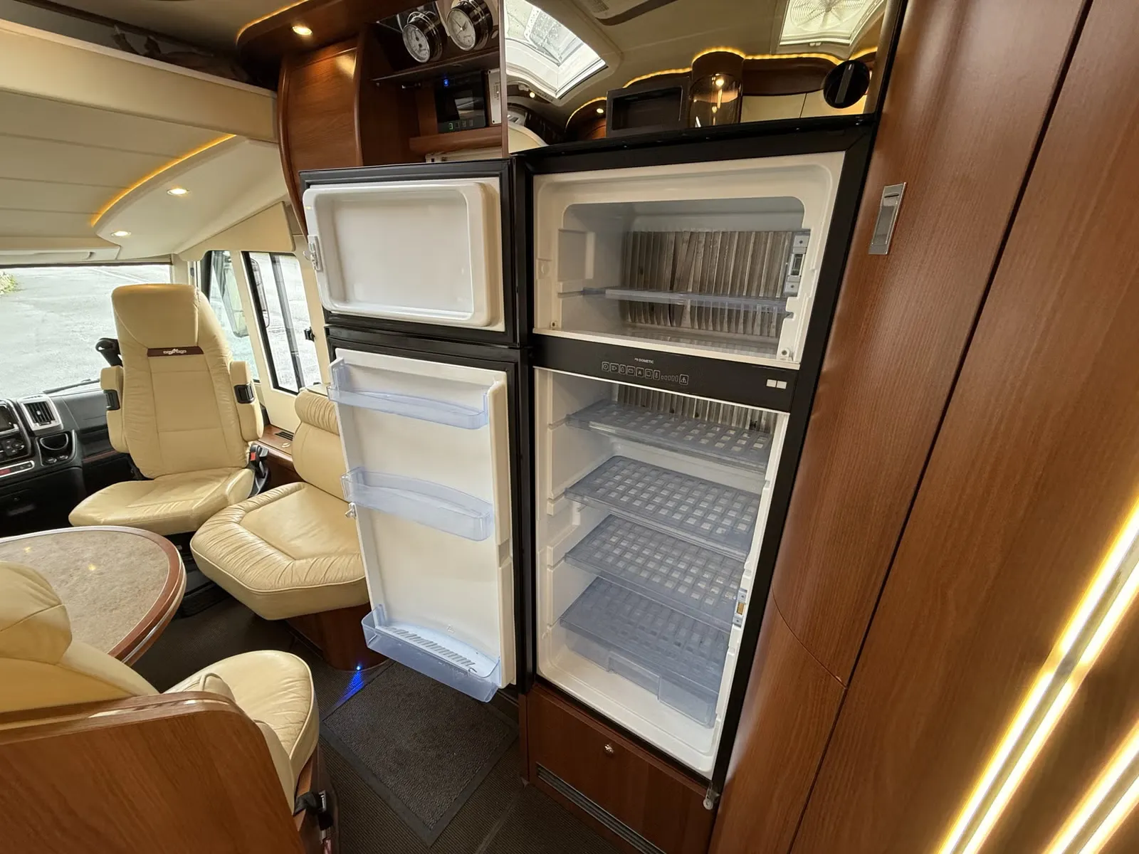 Carthago Chic E-Line I51QB Li