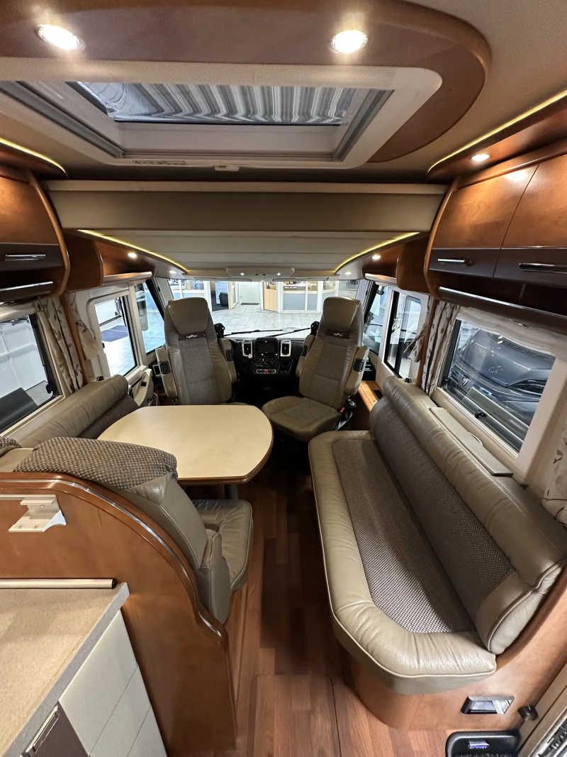 Carthago CHIC C-LINE XL 5.8