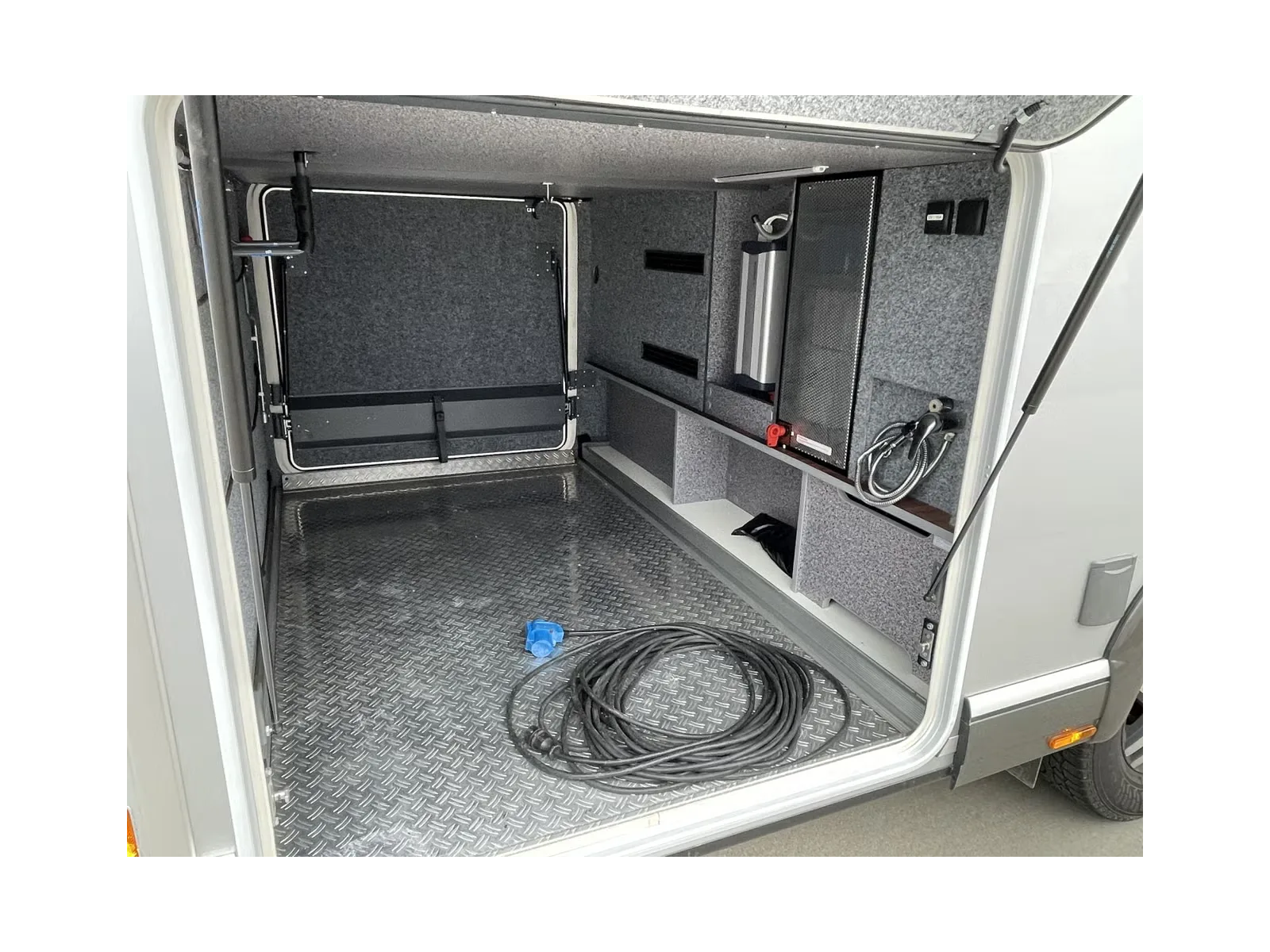 Carthago Chic E-Line I 51 QB LI