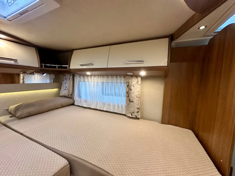 Carthago C - TOURS EN 144 LE