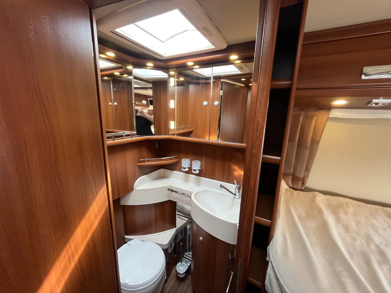 Carthago Chic E-Line I 50