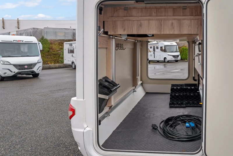 Eura Mobil IL 720 QB