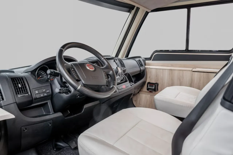 Eura Mobil IL 720 QB