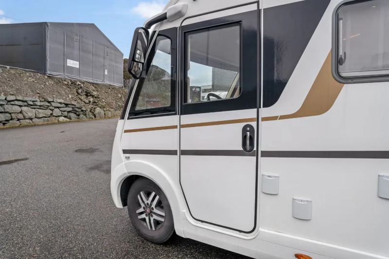 Eura Mobil IL 720 QB