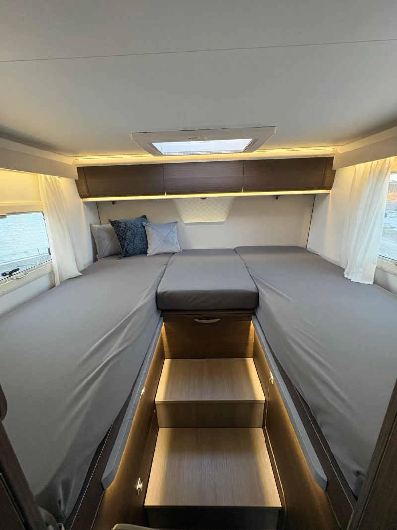 Adria Coral Supreme 670 DL Alde