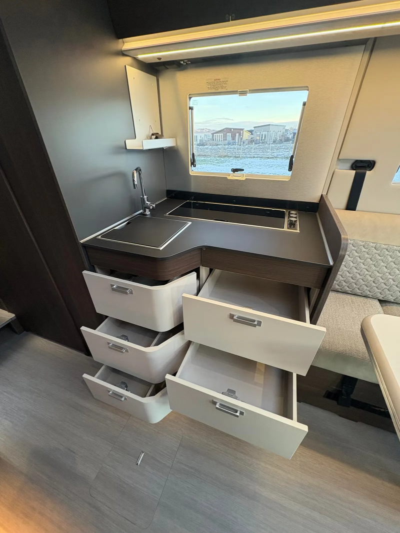 Adria Coral Supreme 670 DL Alde