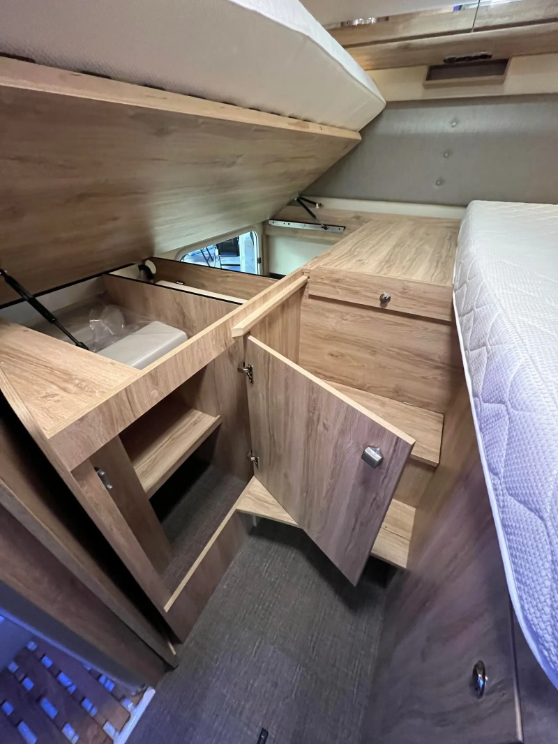 Eura Mobil IL 720 EF