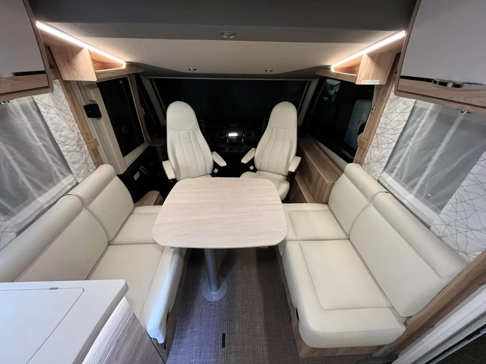 Eura Mobil IL 720 EF