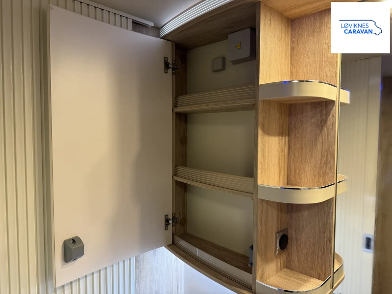 Eura Mobil IL 720 QB